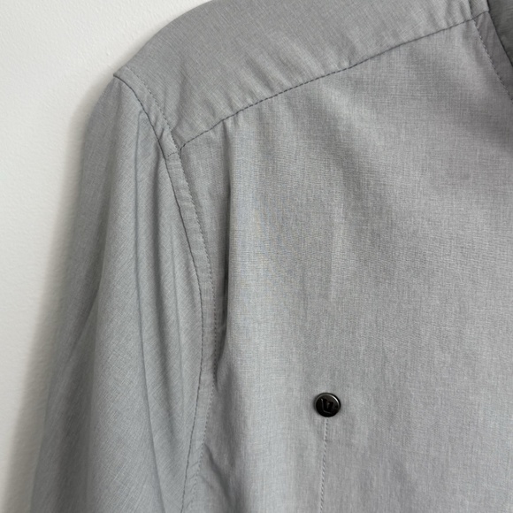 Vuori Venture Track Jacket Mens M Light Gray Full Zip Lightweight Outdoor Gym - Picture 3 of 11